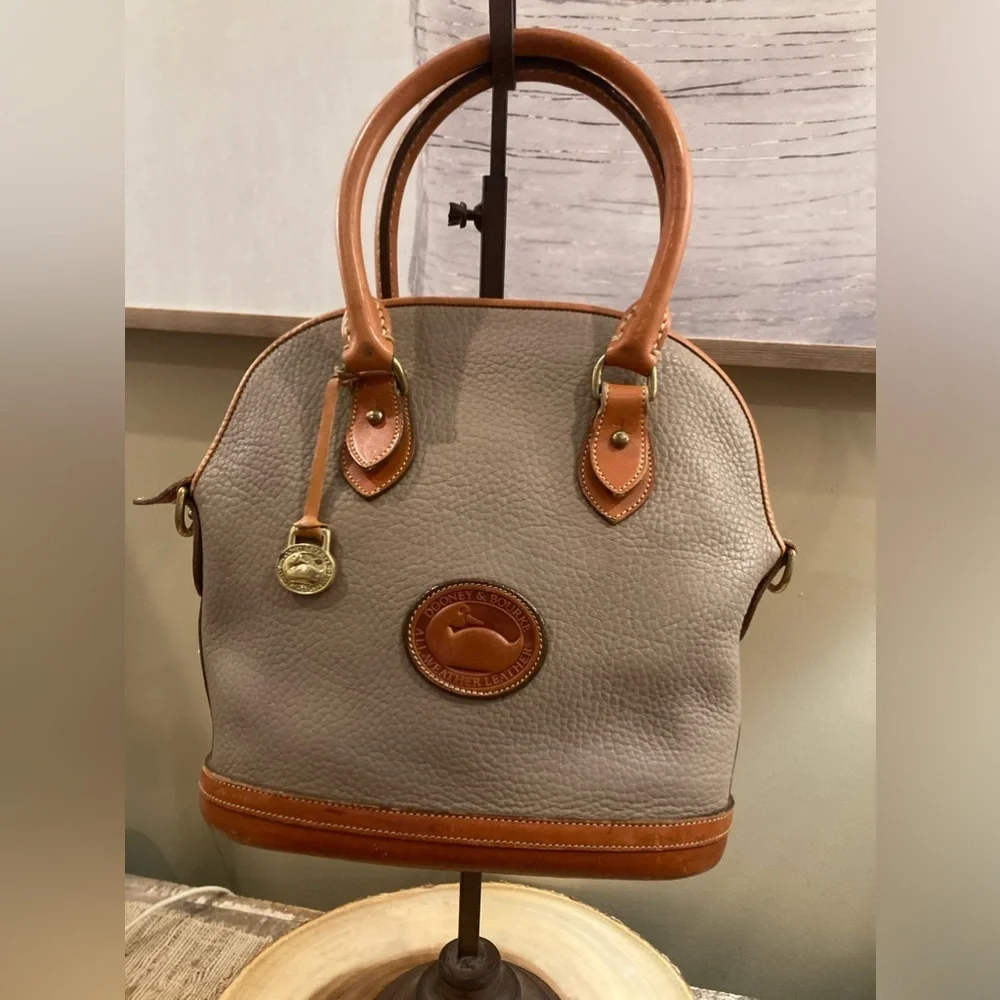 Dooney & Bourke Womens Satchel  BAG Brown Tote Leather Pockets Zip Tag‎ Vintage